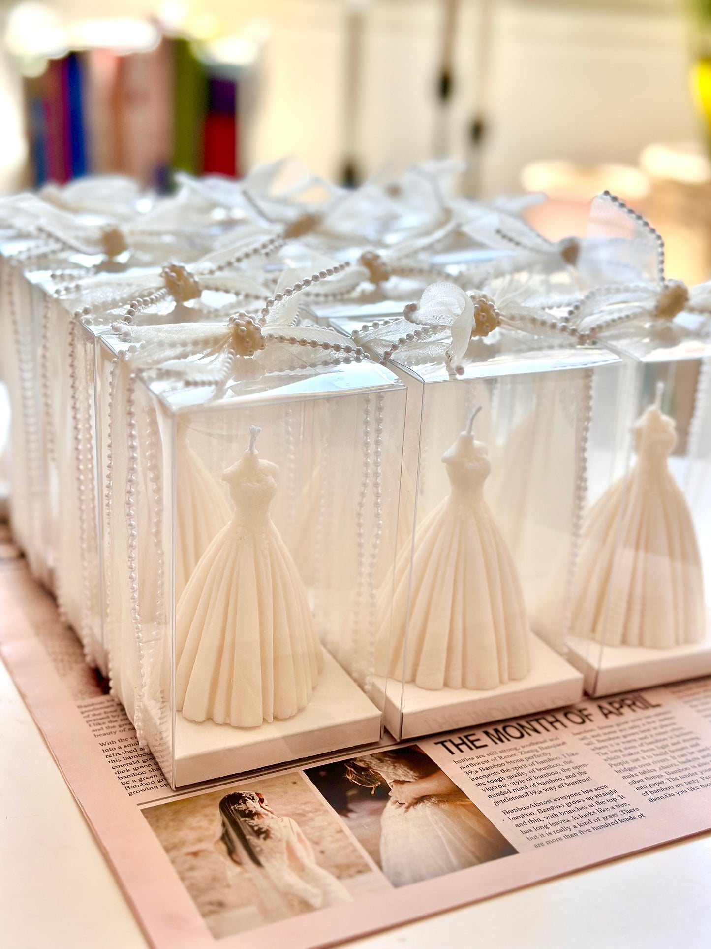 Bride candle giveaways