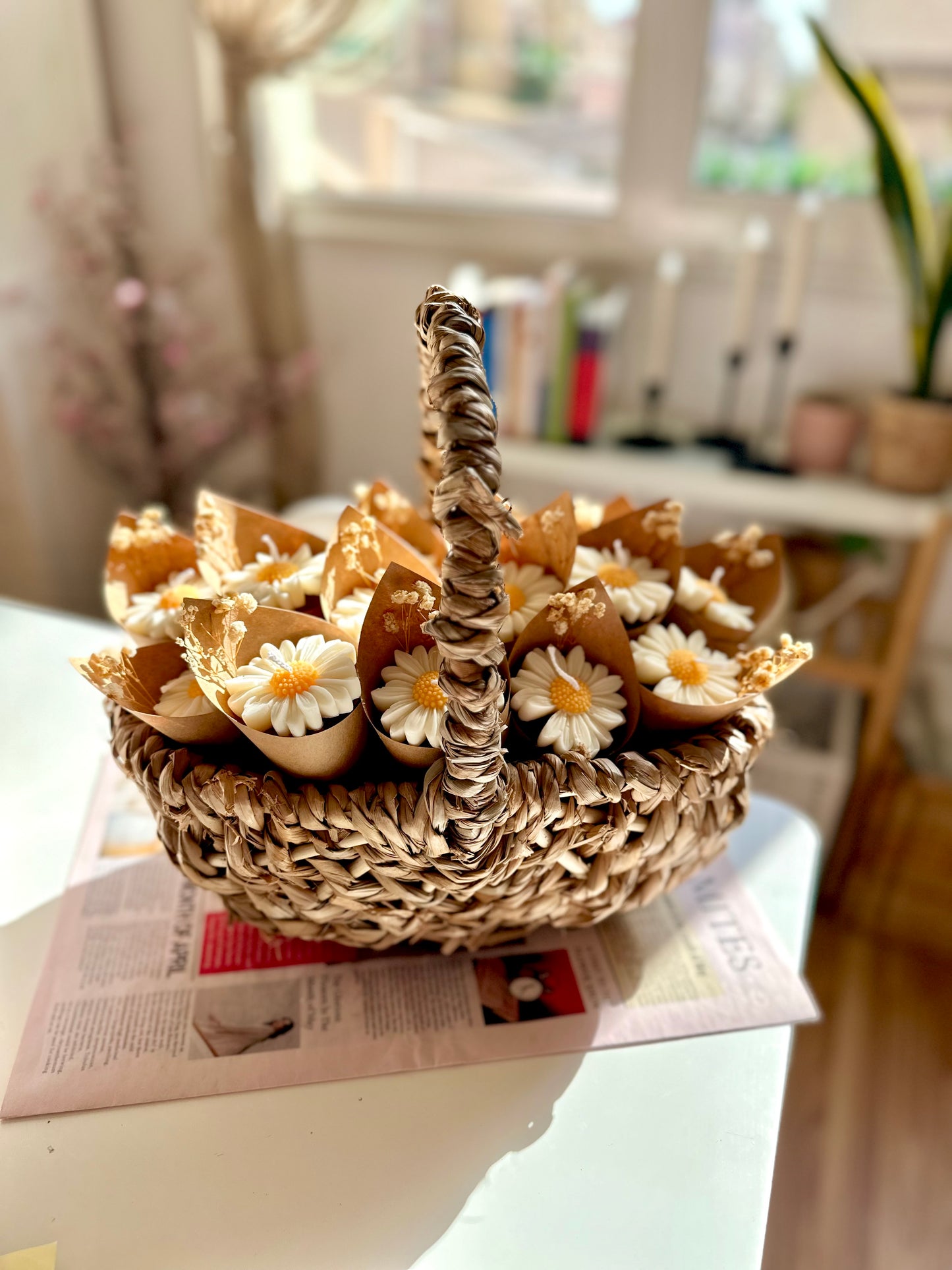 Daisy candle bouquet