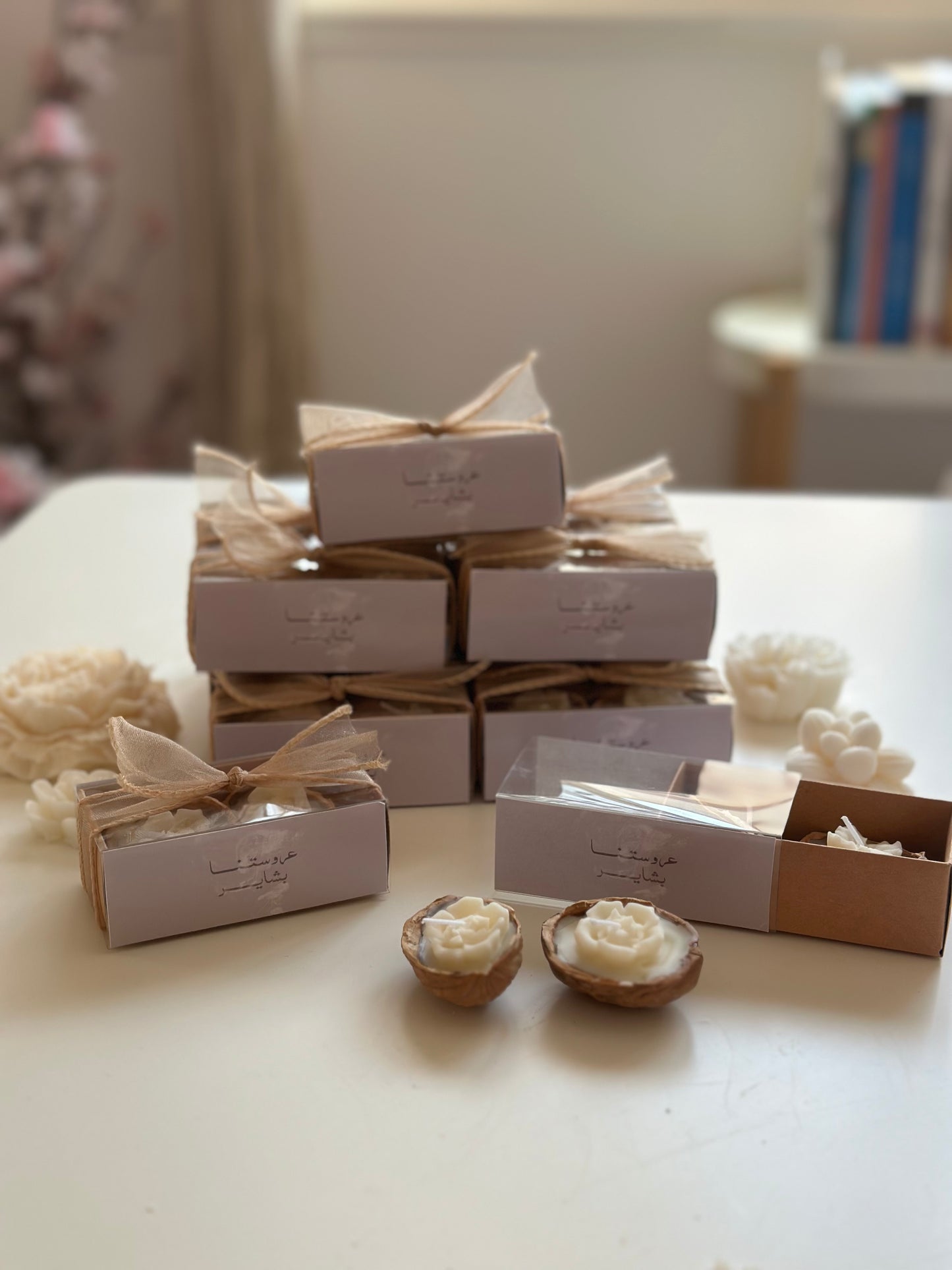 Walnut candles giveaways