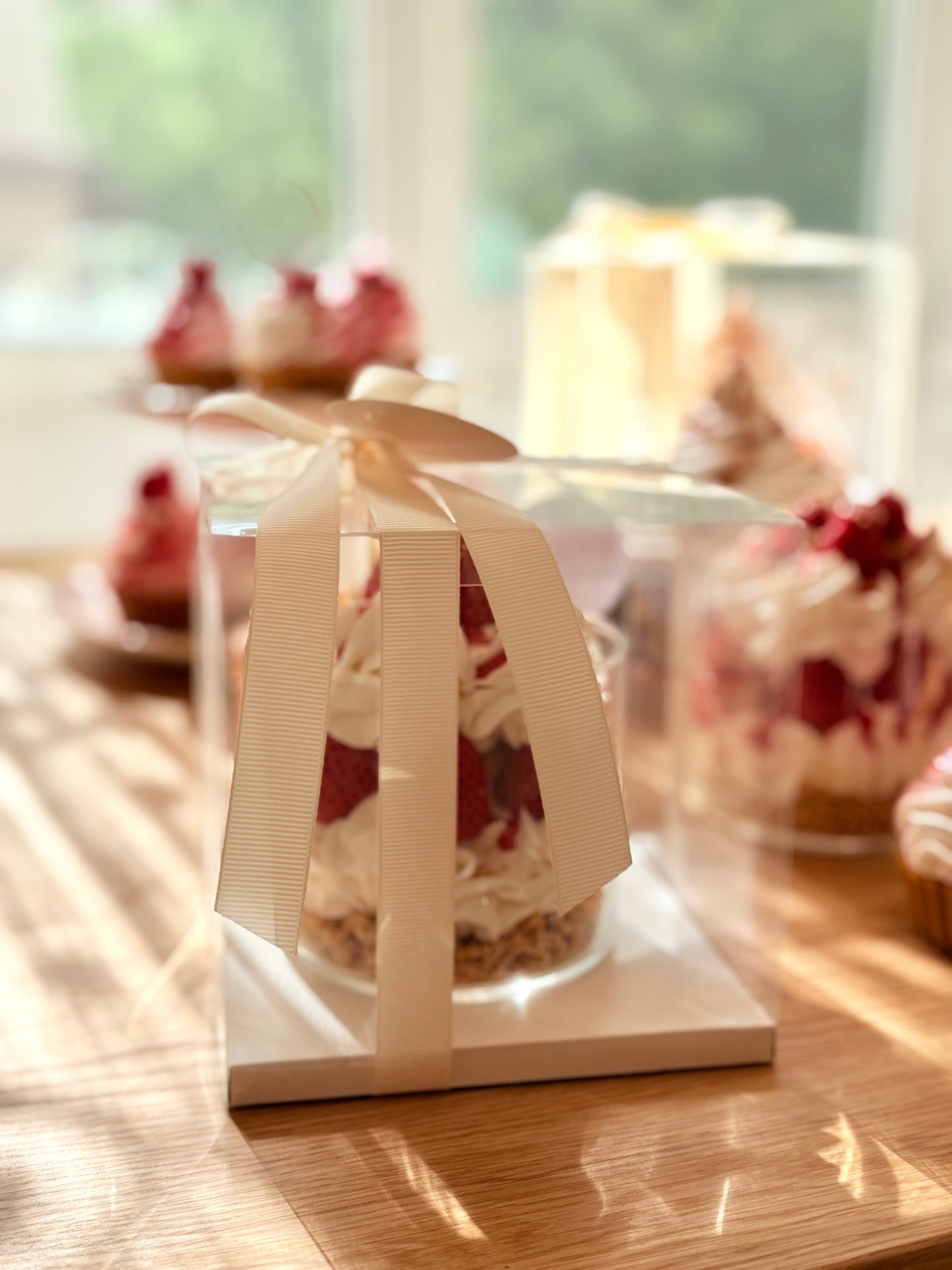 Strawberry cheesecake candle