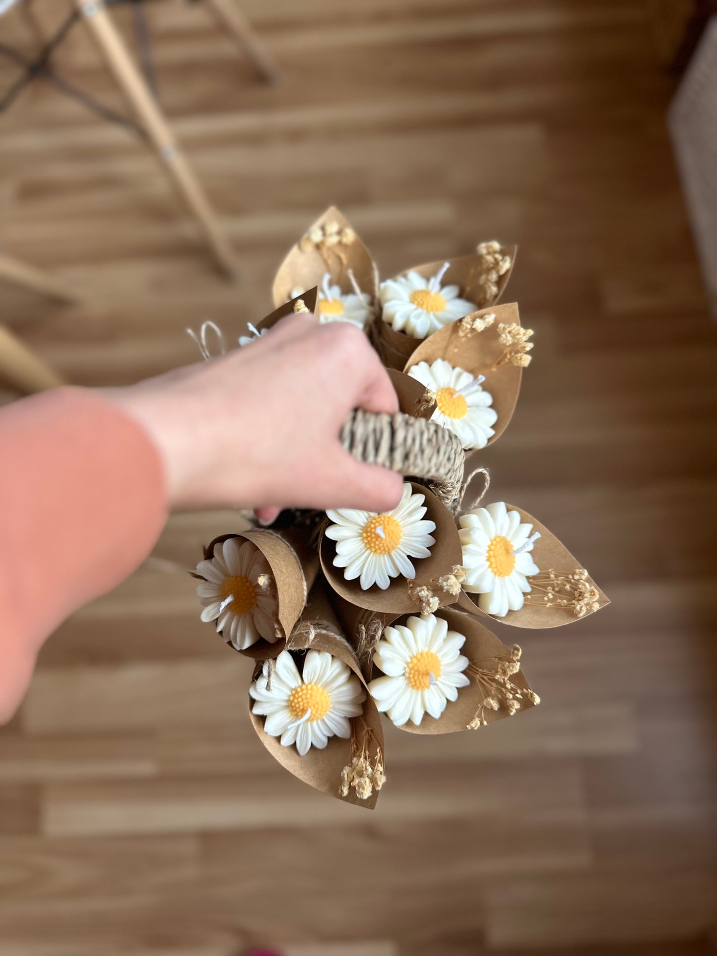 Small basket with handel (empty)