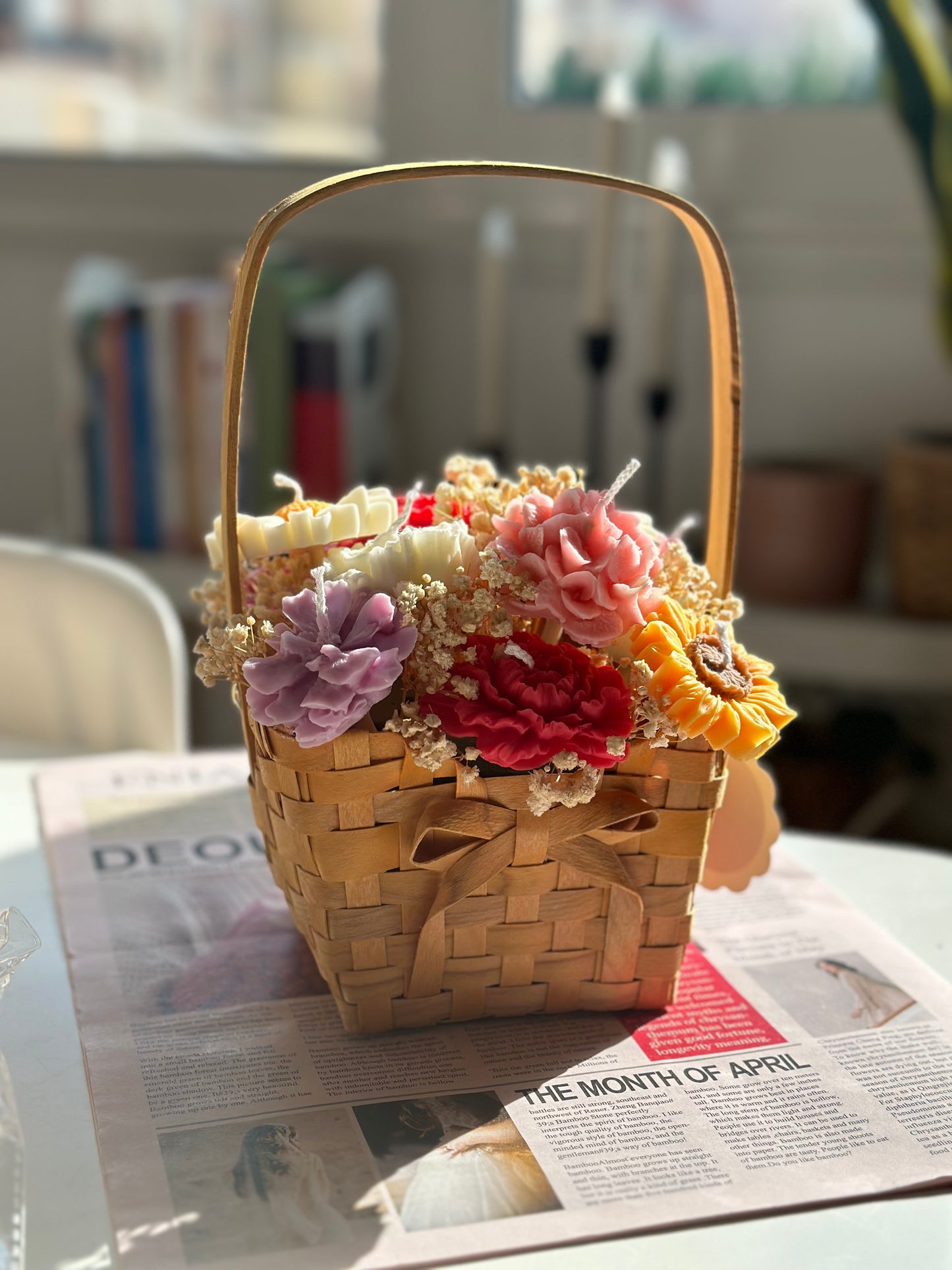Gift candle bouquet basket