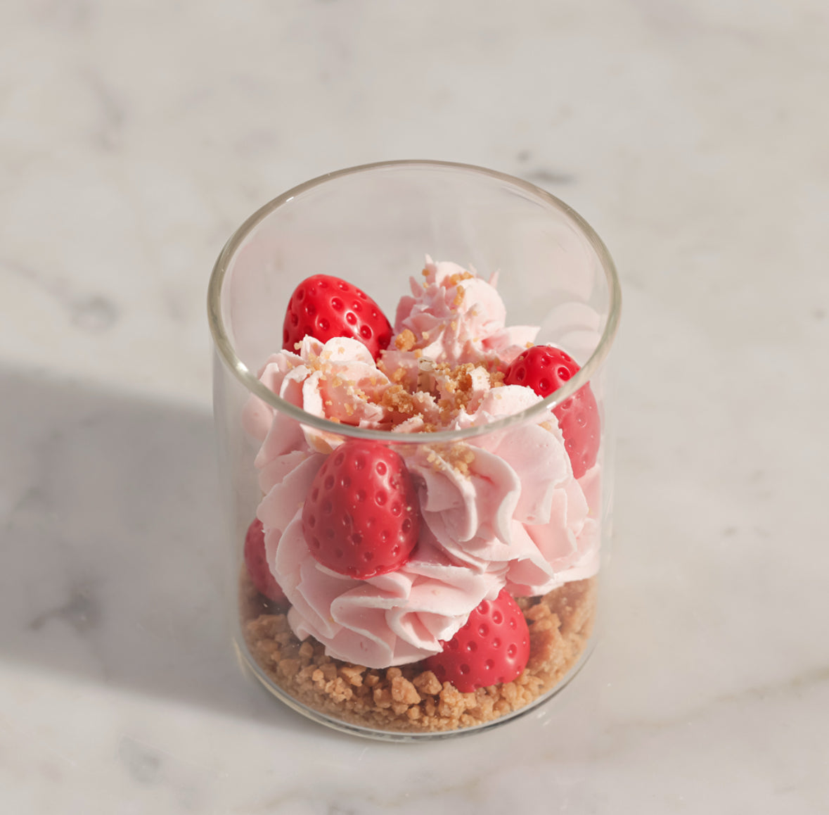 Strawberry cheesecake candle