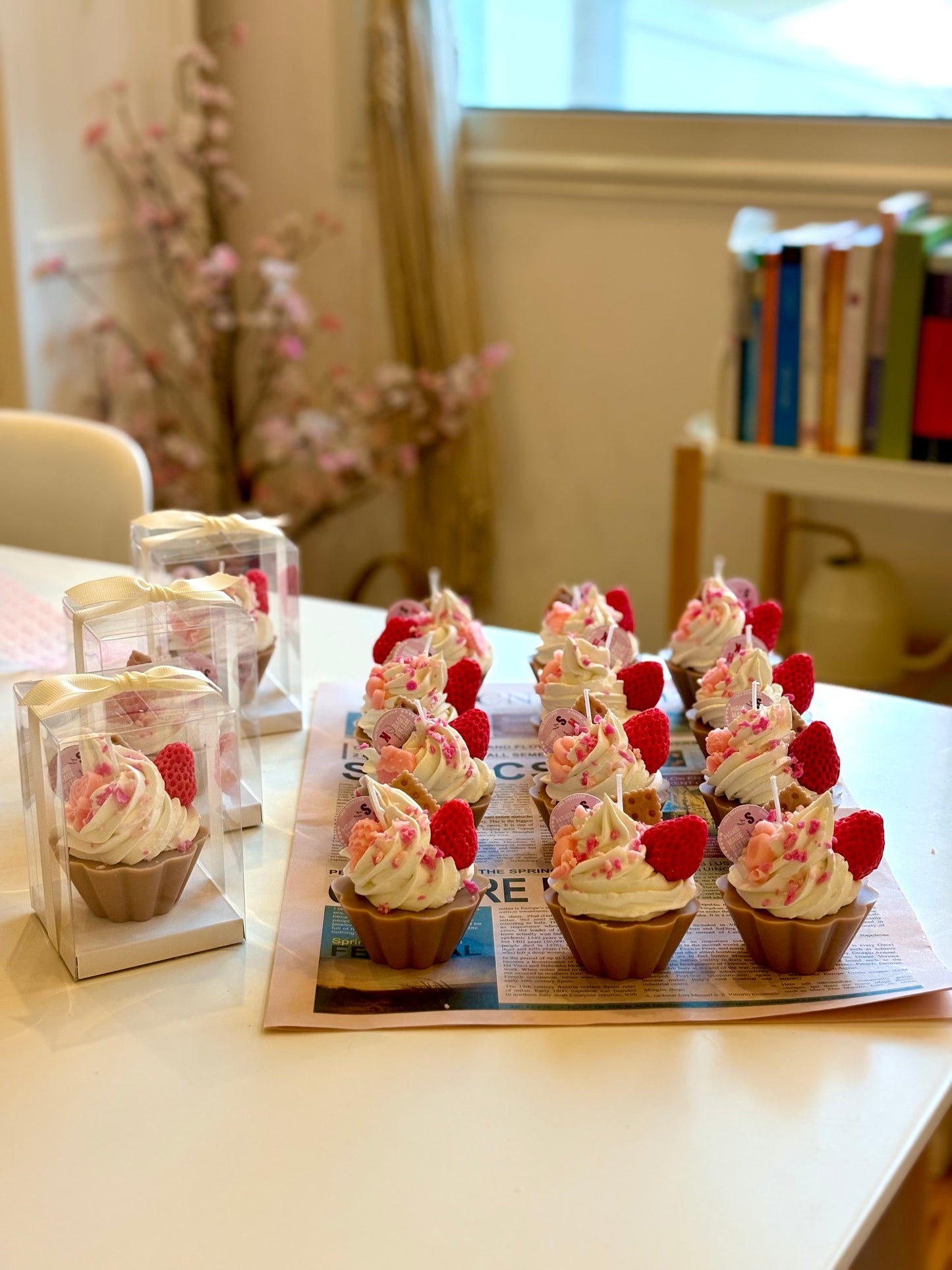 Cupcake candle