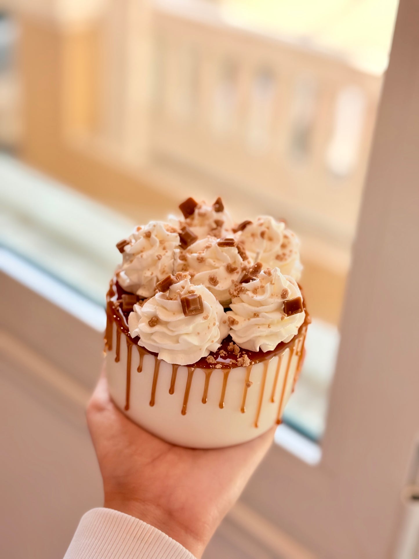 شمعة كيكة الكراميل