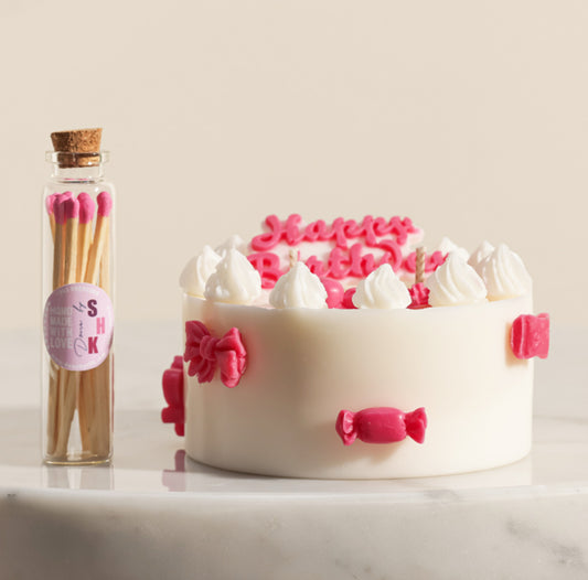 شمعة كيكه يوم الميلاد الورديه