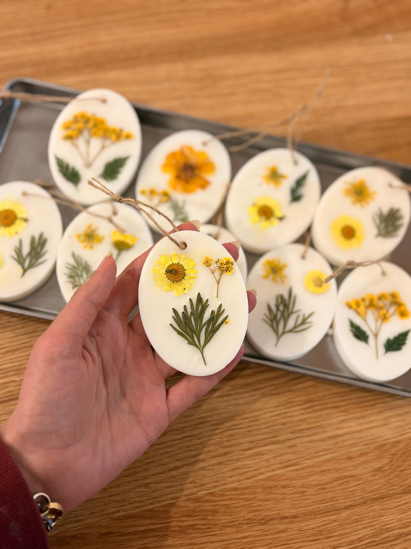 Flower candle hanger