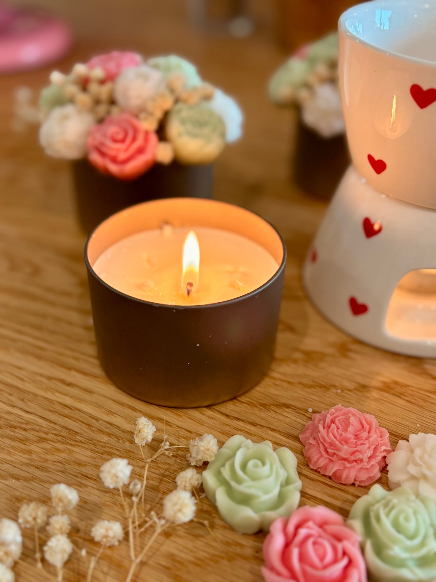 Floral bouquet candle
