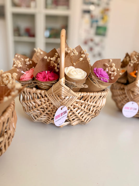 Small basket with handel (empty)