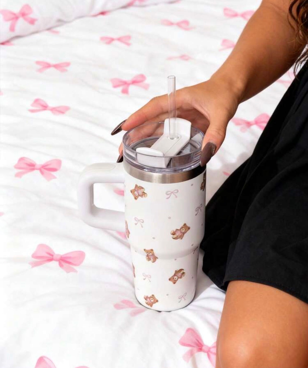 Cup bear bow