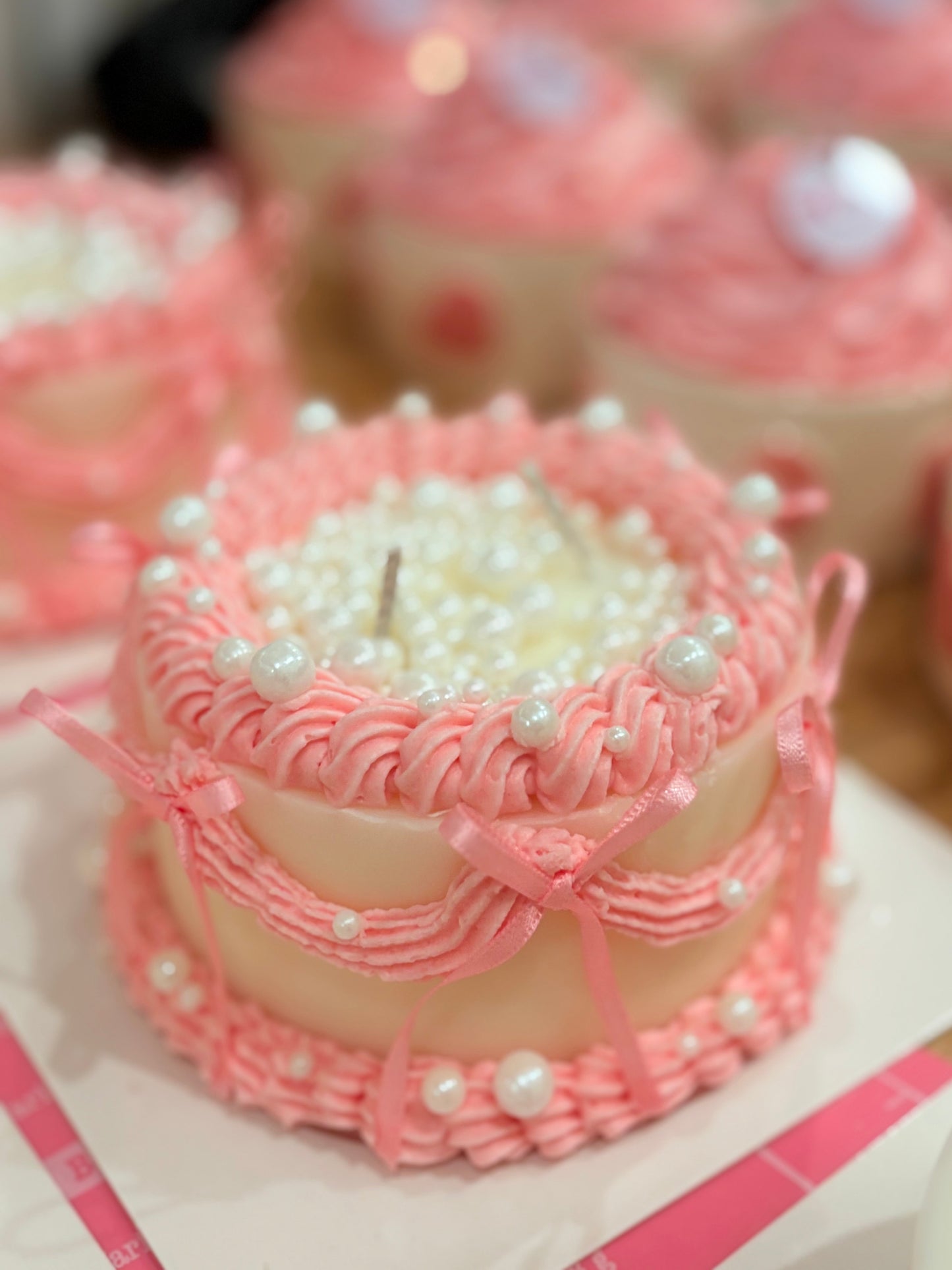 Pearls Candle cake