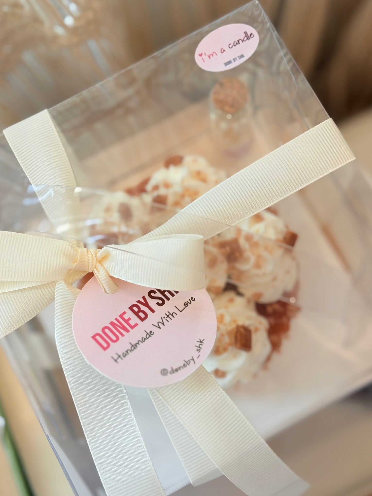 شمعة كيكة الكراميل