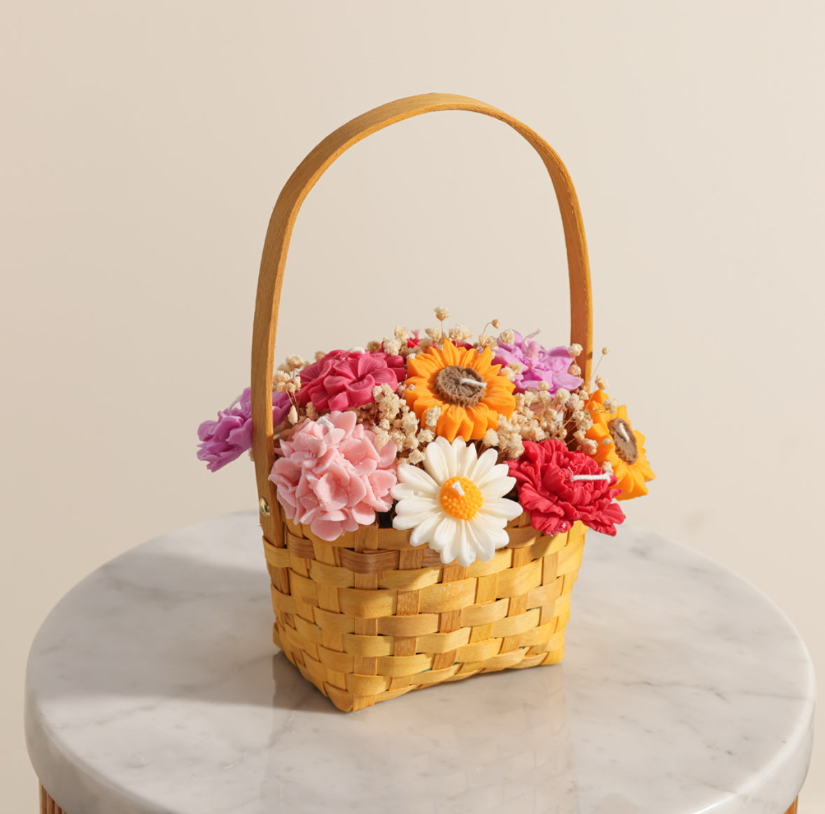 Gift candle bouquet basket