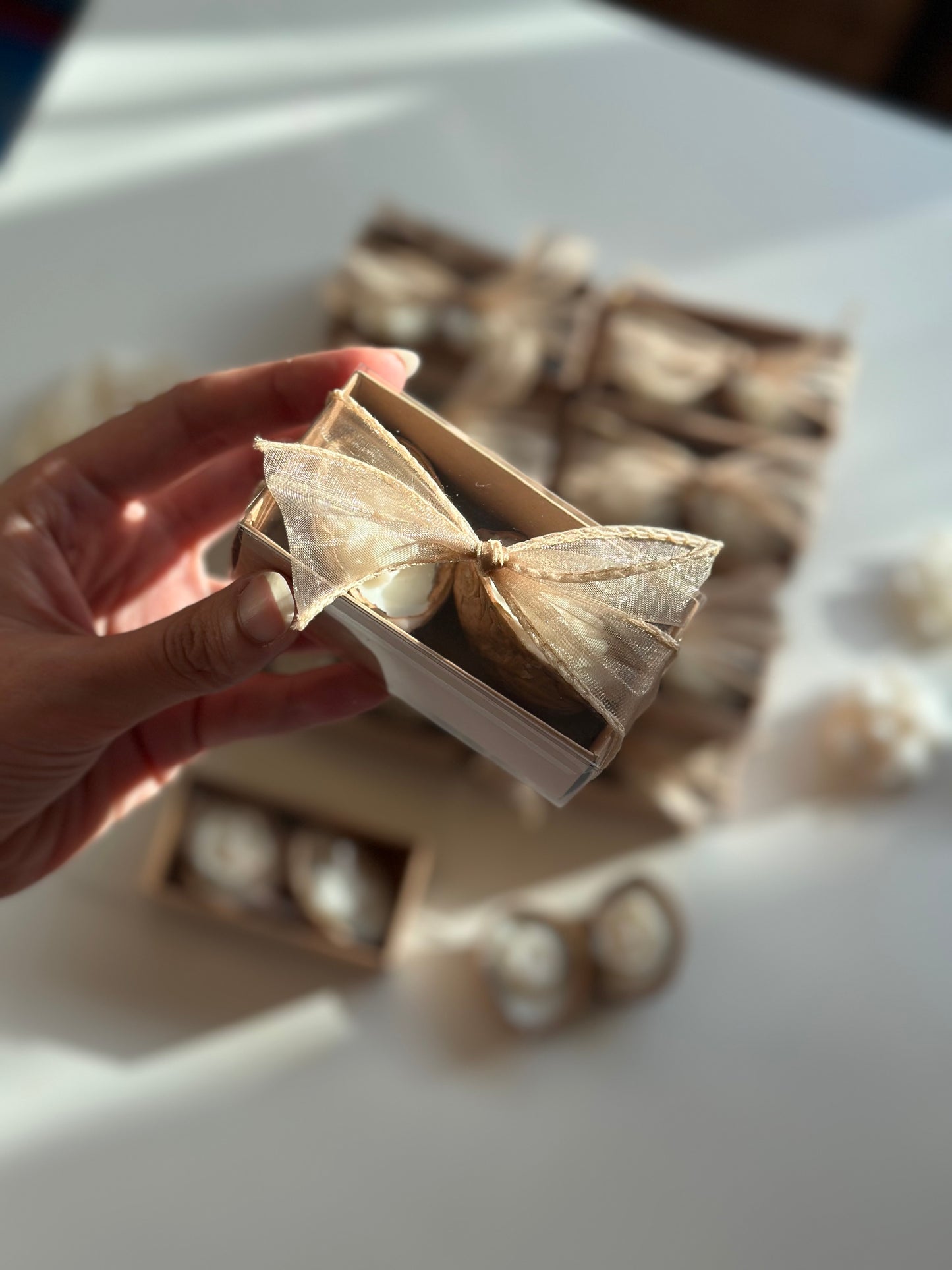 Walnut candles giveaways