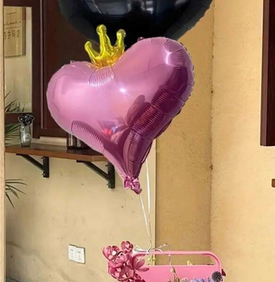 Queen heart balloon