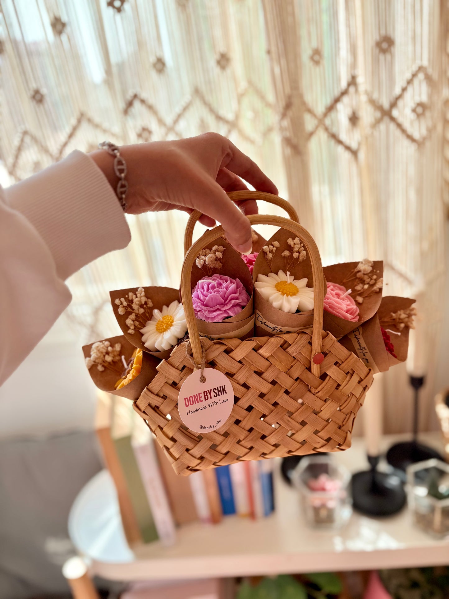 Small basket (empty)