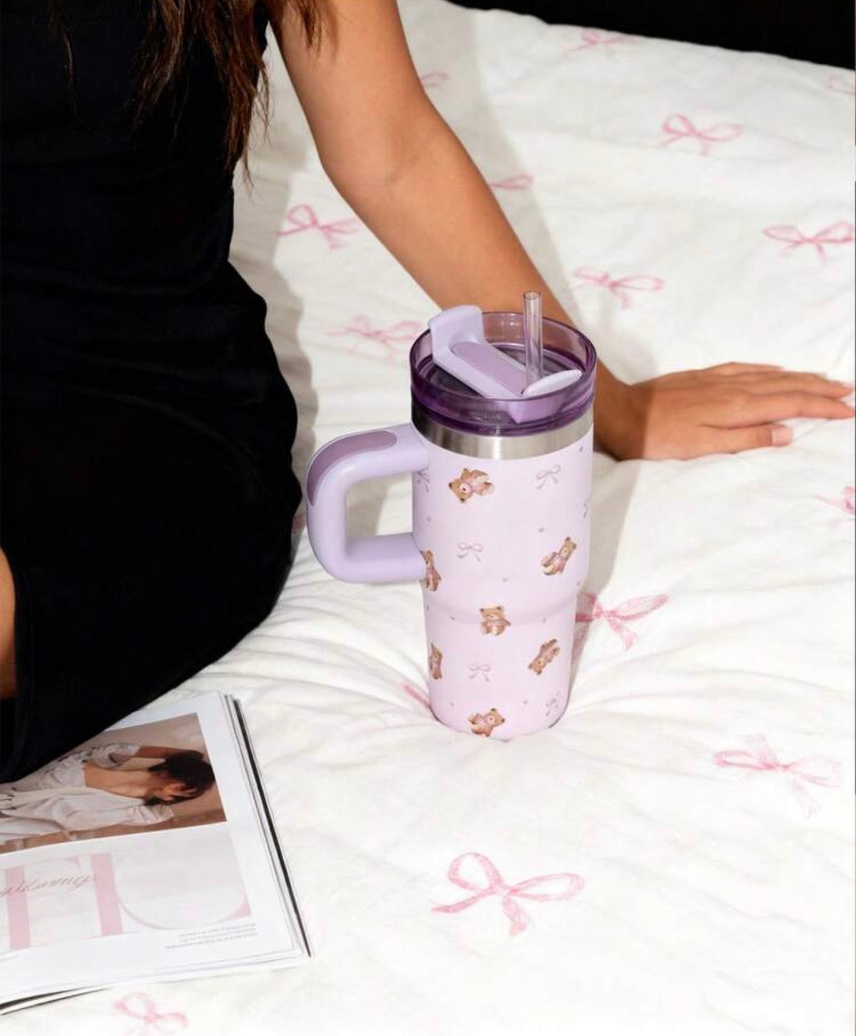 Cup bear bow